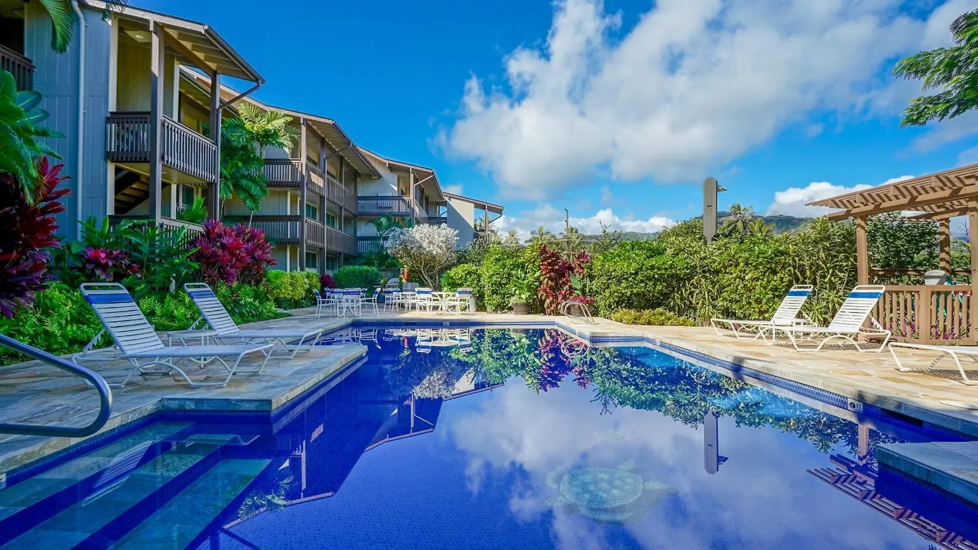 Stunning Oceanfront View Top Floor Condo At Wailua Bay View Kapa'a
