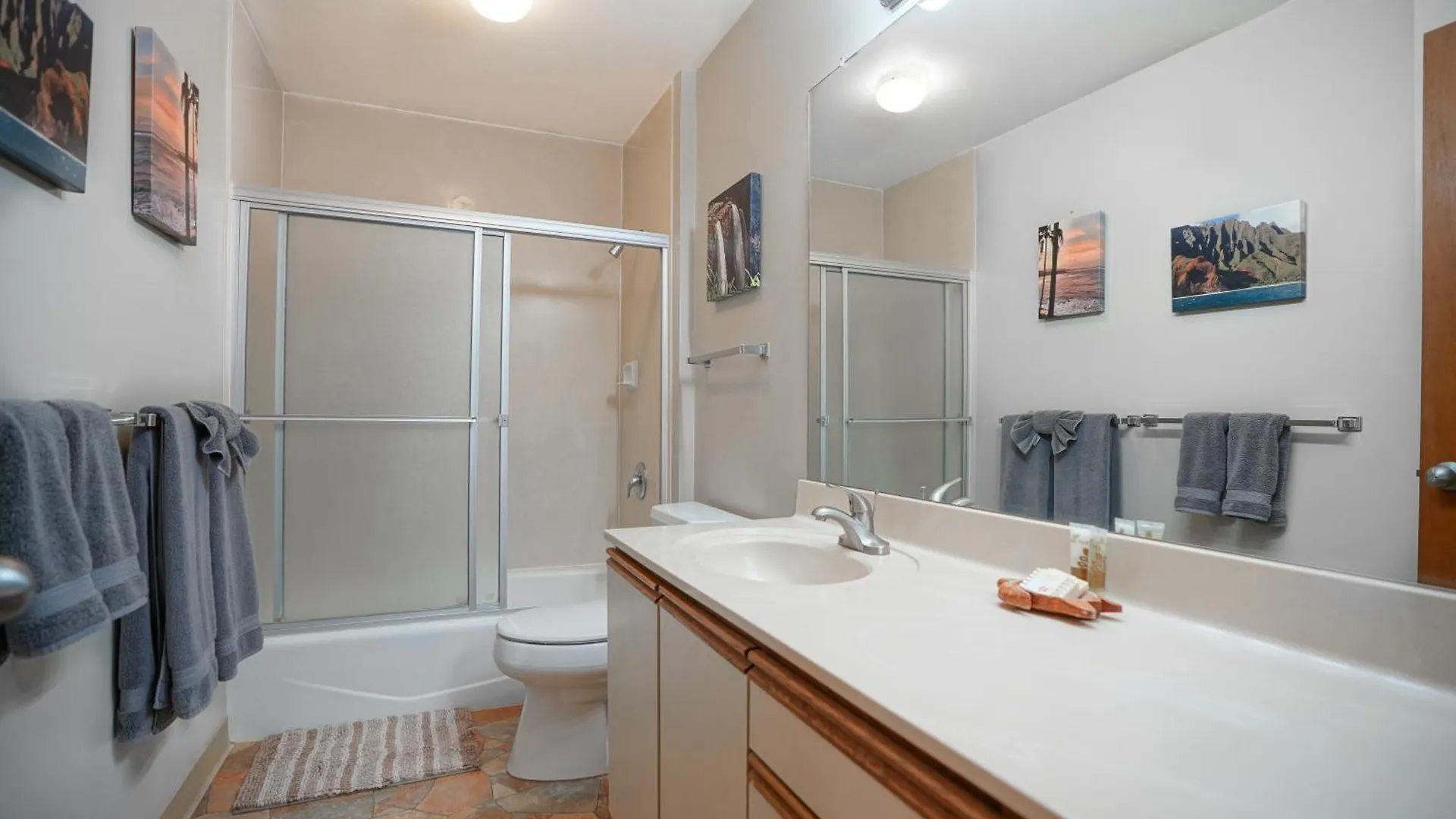 Stunning Oceanfront View Top Floor Condo At Wailua Bay View Kapa'a USA