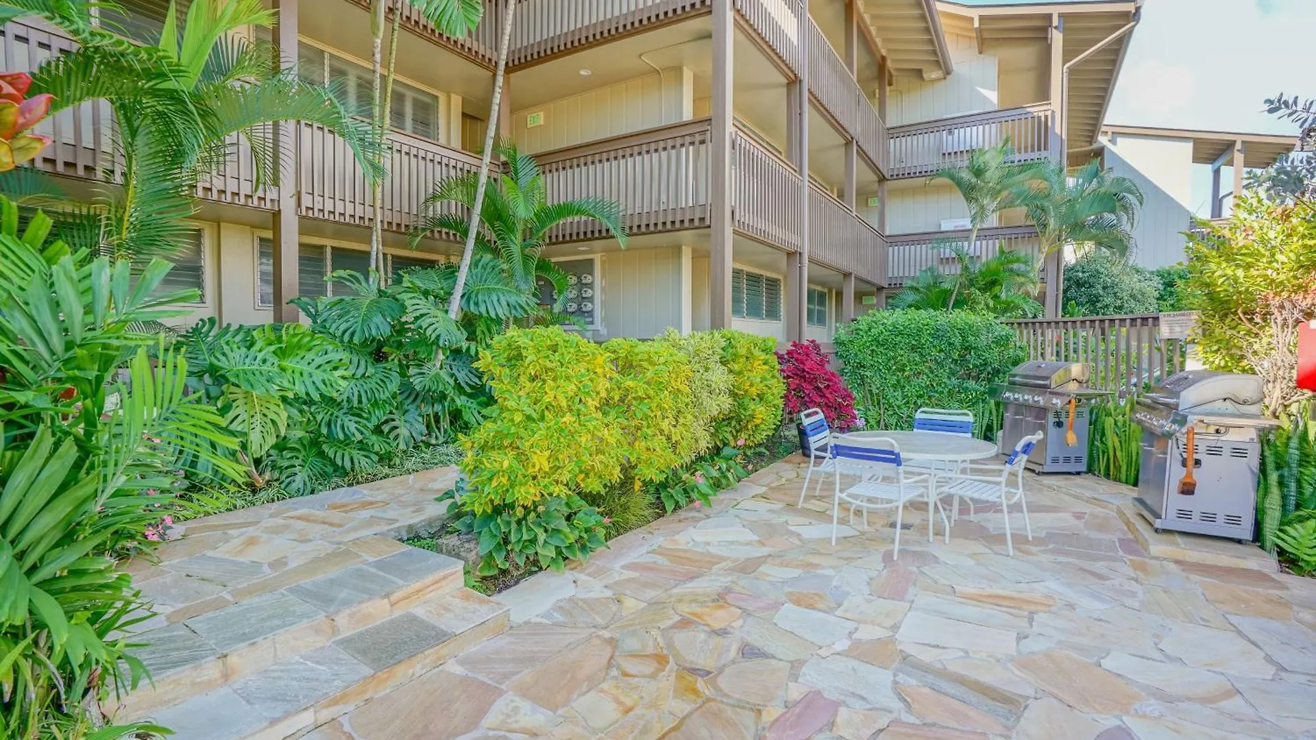 Stunning Oceanfront View Top Floor Condo At Wailua Bay View Kapa'a